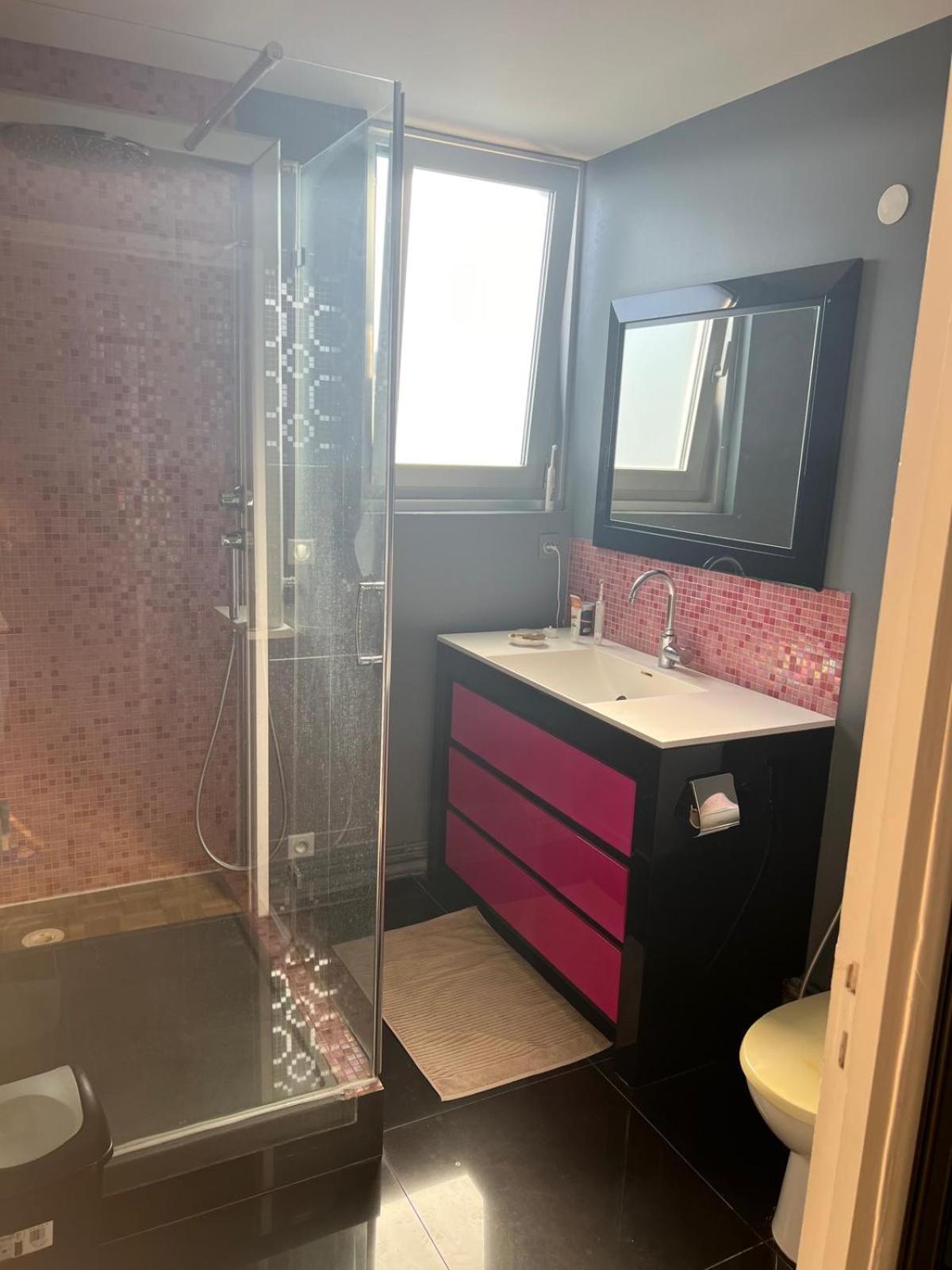 Chambre Dans Les Hauteurs De Lyon Proche Fourviere Chez L Hote Eksteriør billede