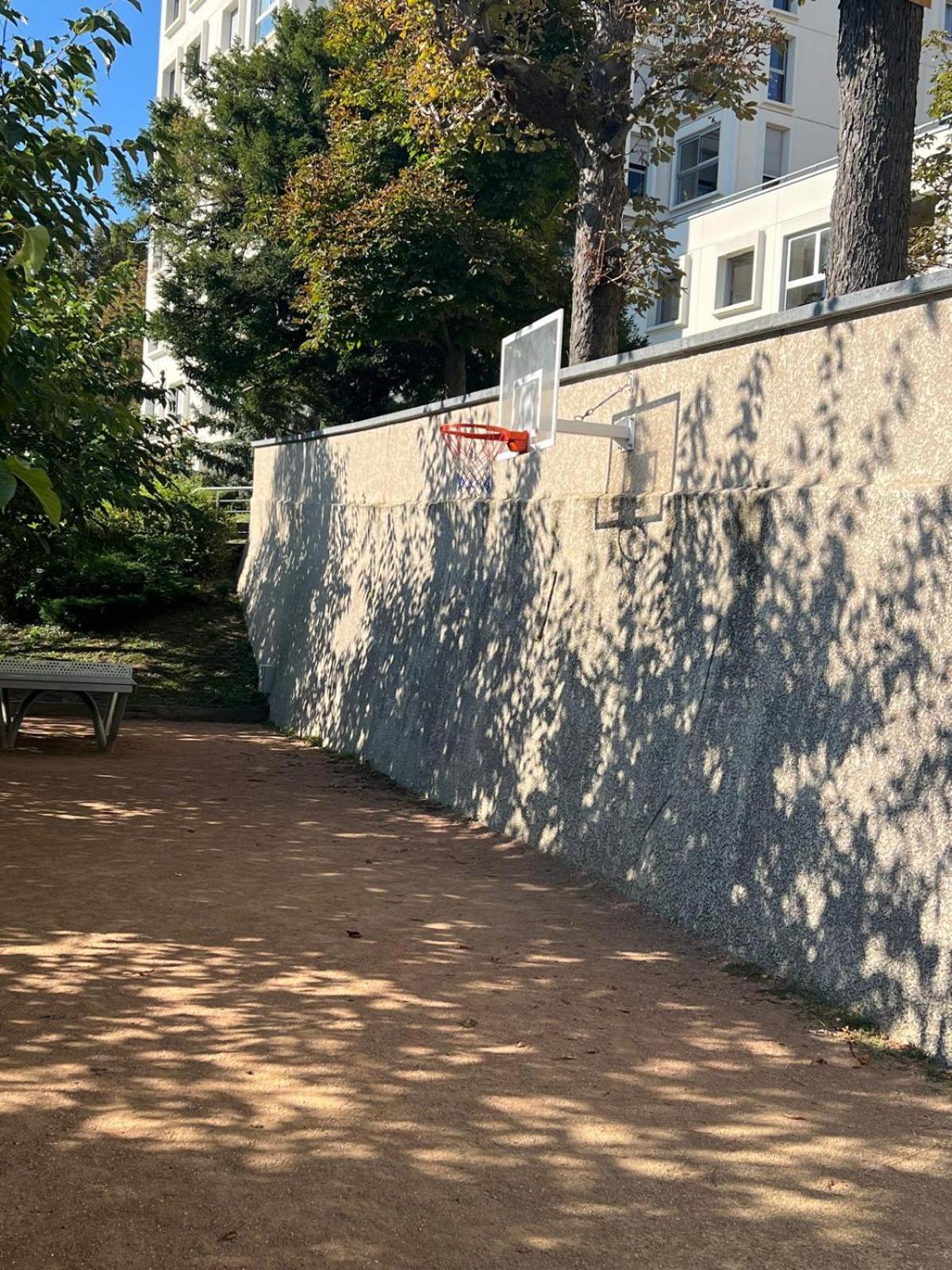 Chambre Dans Les Hauteurs De Lyon Proche Fourviere Chez L Hote Eksteriør billede